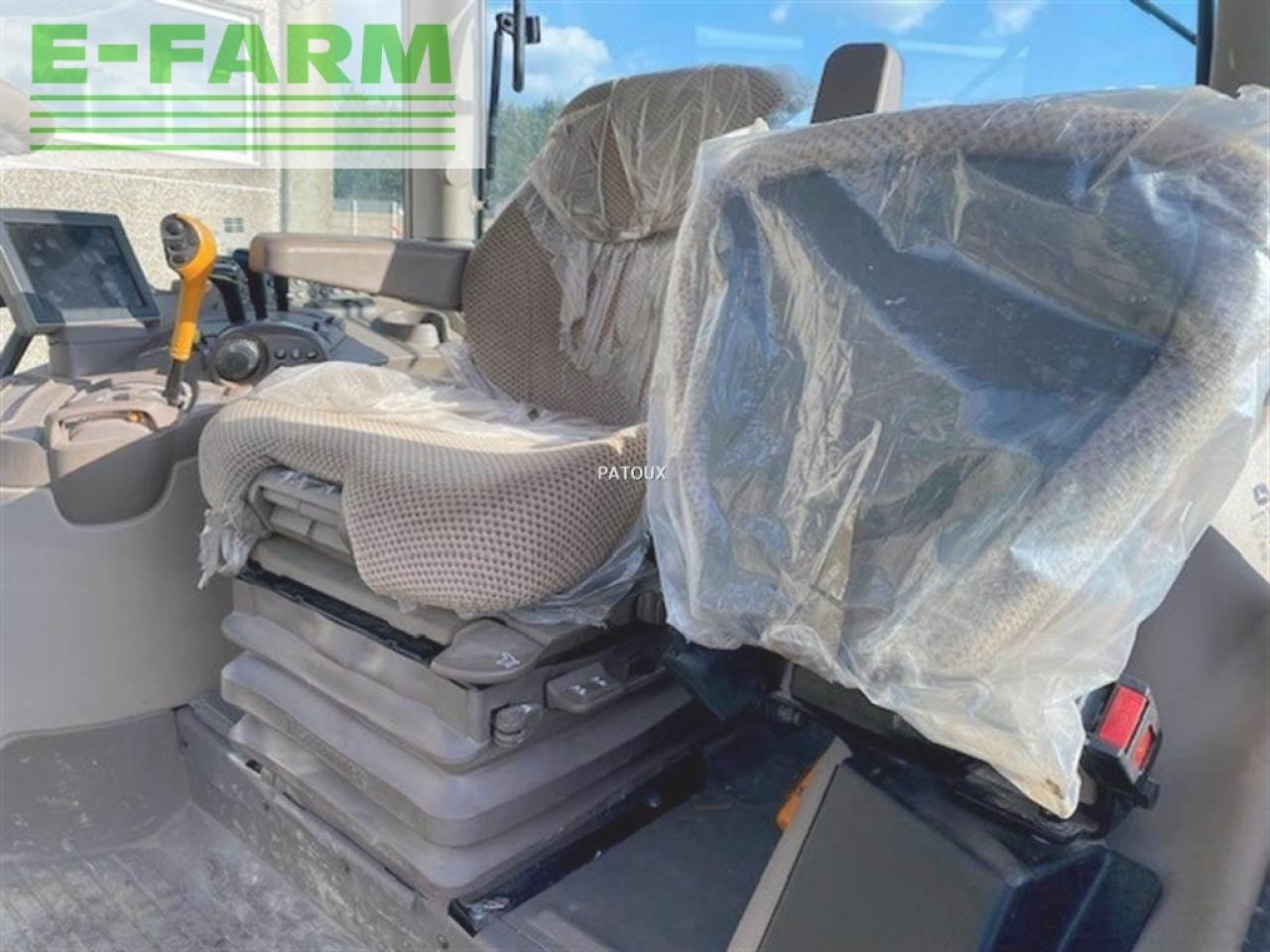Traktor John Deere 6130r: gambar 10