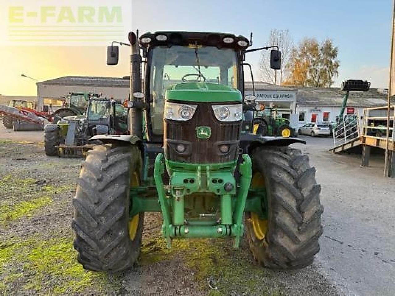 John Deere 6140r - Traktor: gambar 2 John Deere 6140r - Traktor: gambar 2