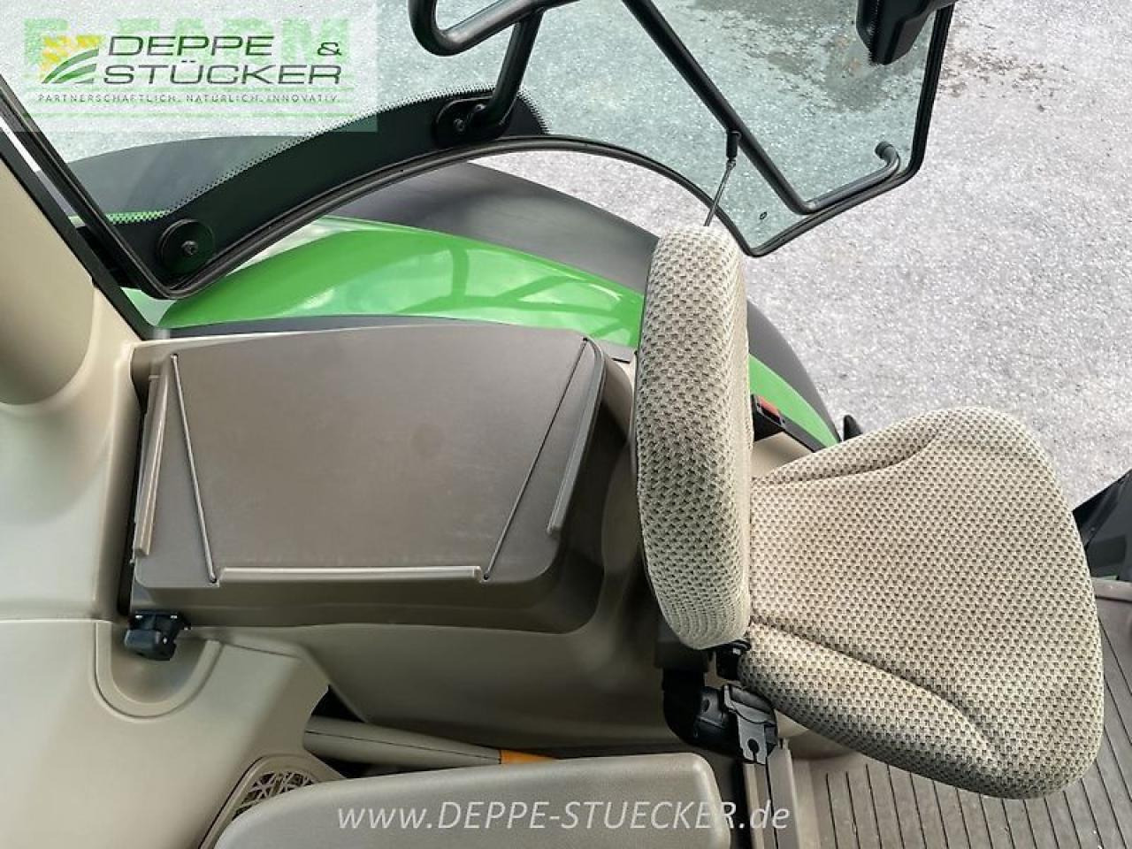 John Deere 6155r - Traktor: gambar 5 John Deere 6155r - Traktor: gambar 5