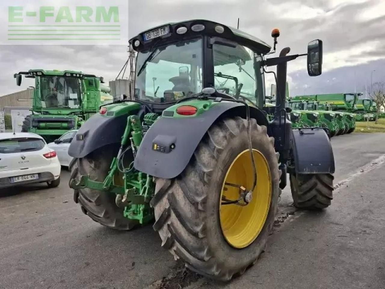 John Deere 6155r - Traktor: gambar 3 John Deere 6155r - Traktor: gambar 3