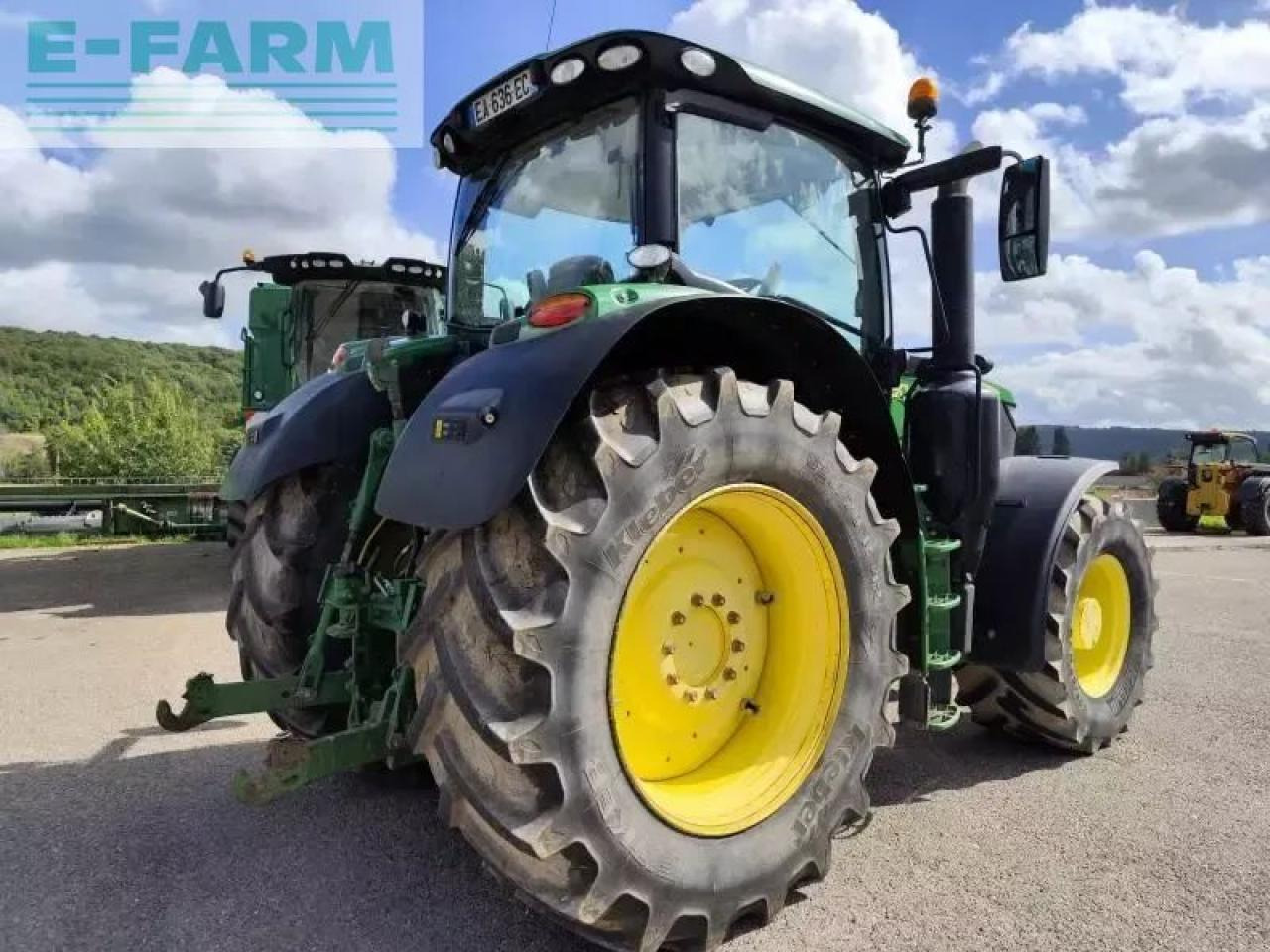 John Deere 6175r ft4 - Traktor: gambar 5 John Deere 6175r ft4 - Traktor: gambar 5