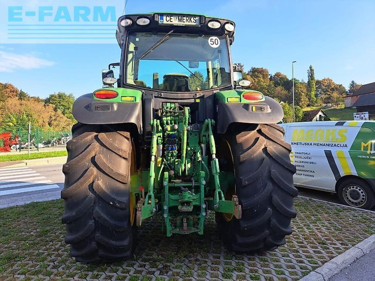 Traktor John Deere 6195r: gambar 6
