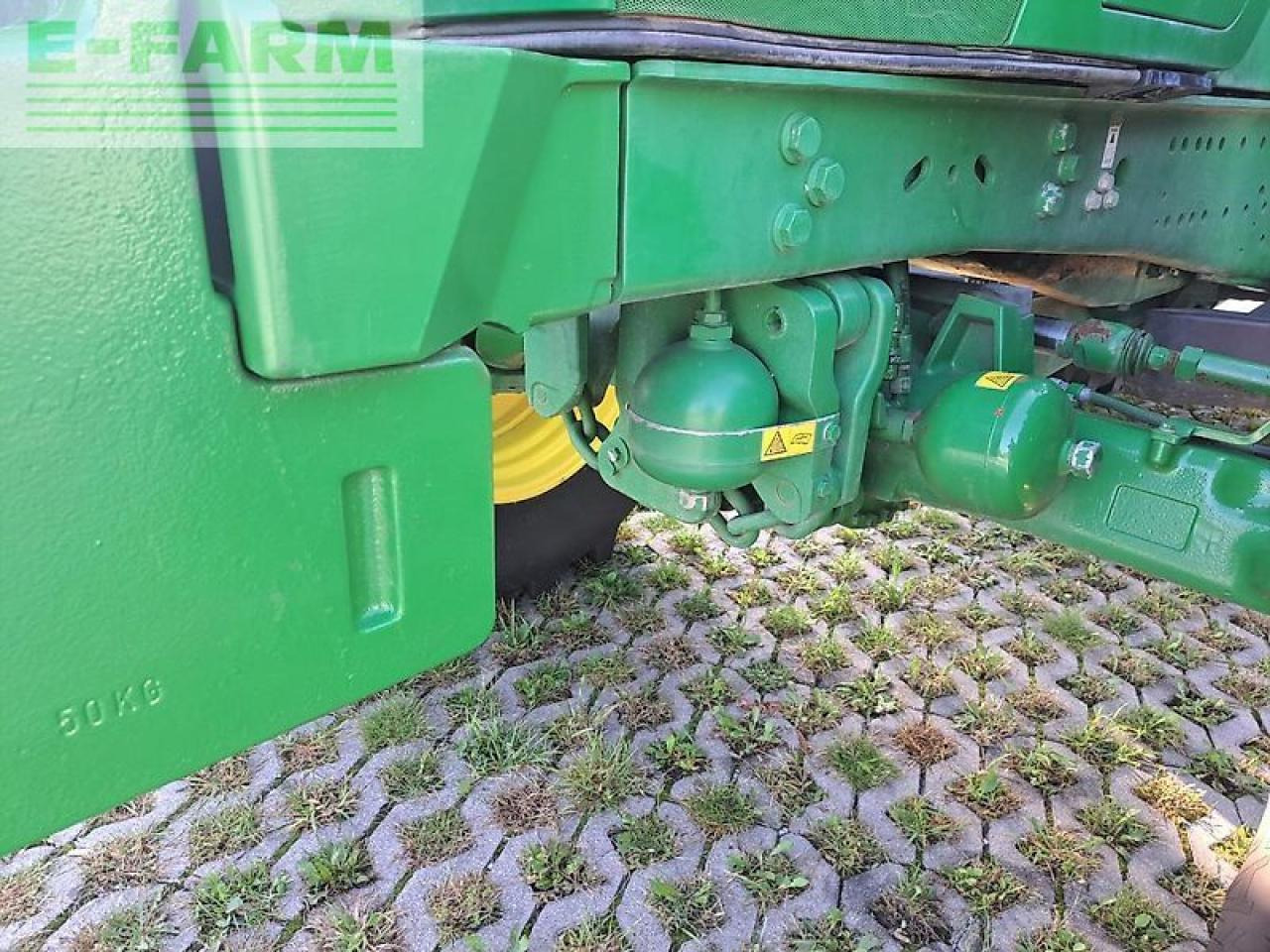 Traktor John Deere 6195r: gambar 10
