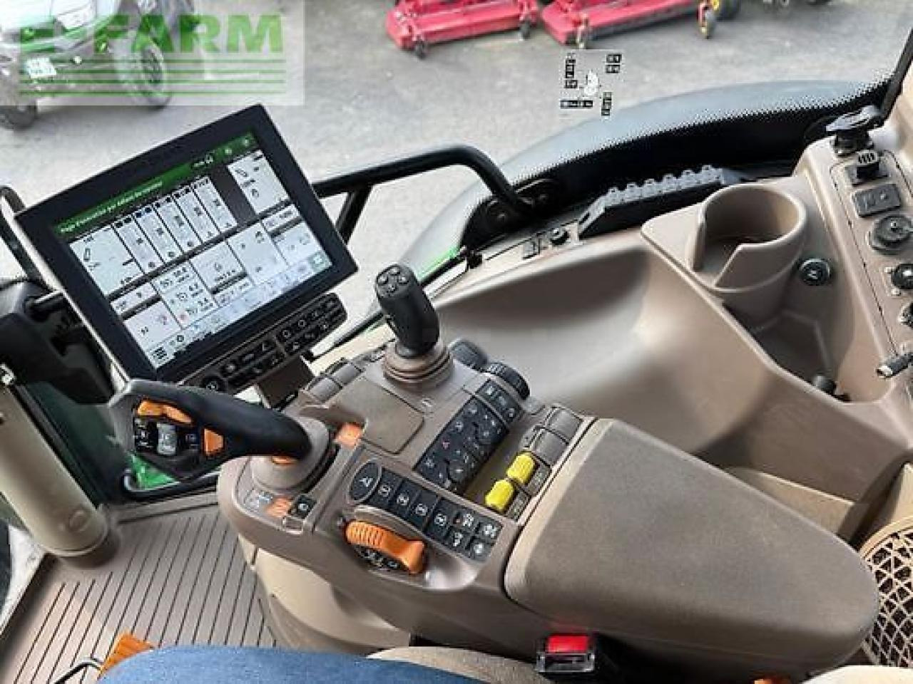 Traktor John Deere 6195r: gambar 9