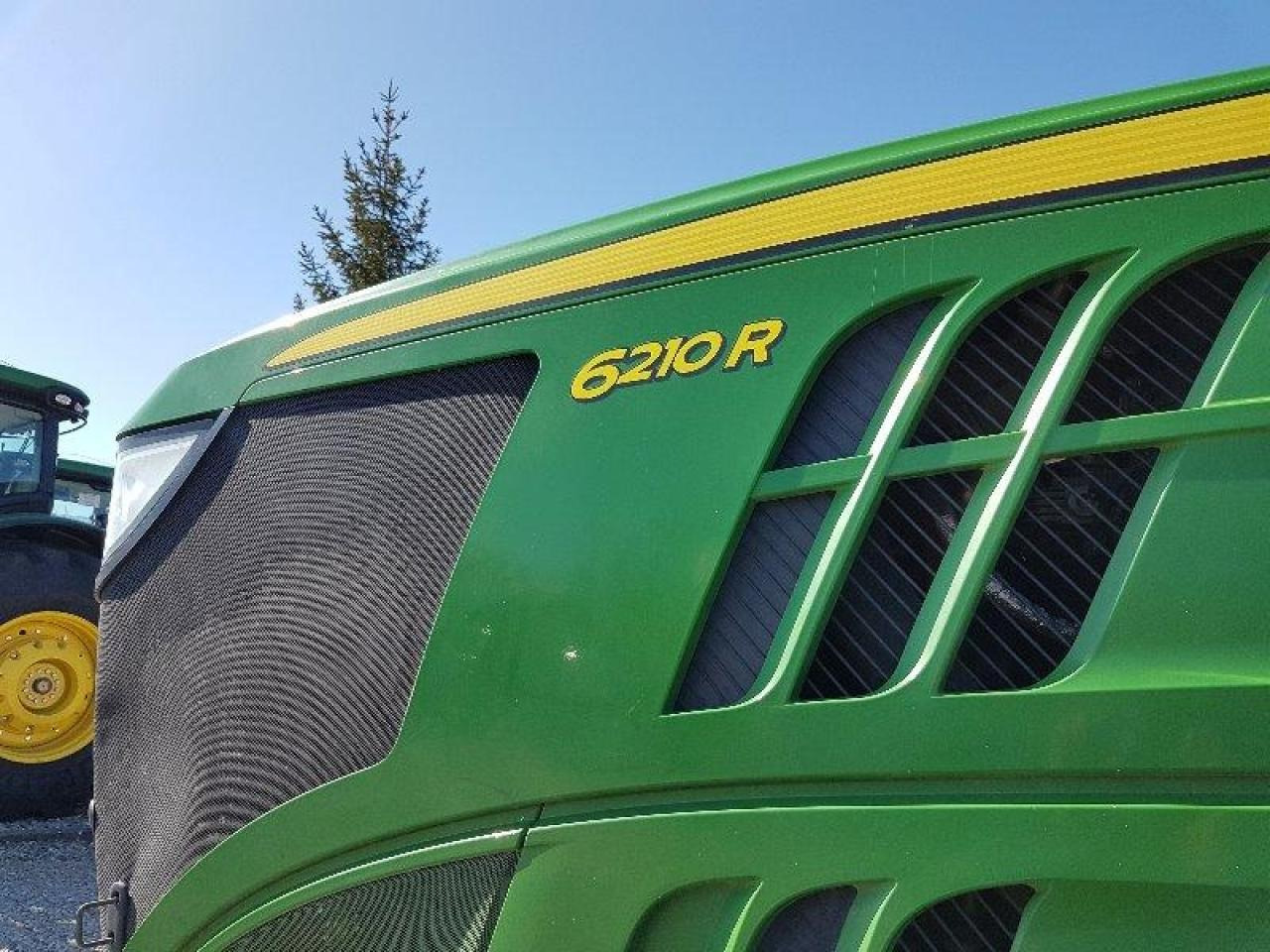 Traktor John Deere 6210r: gambar 13