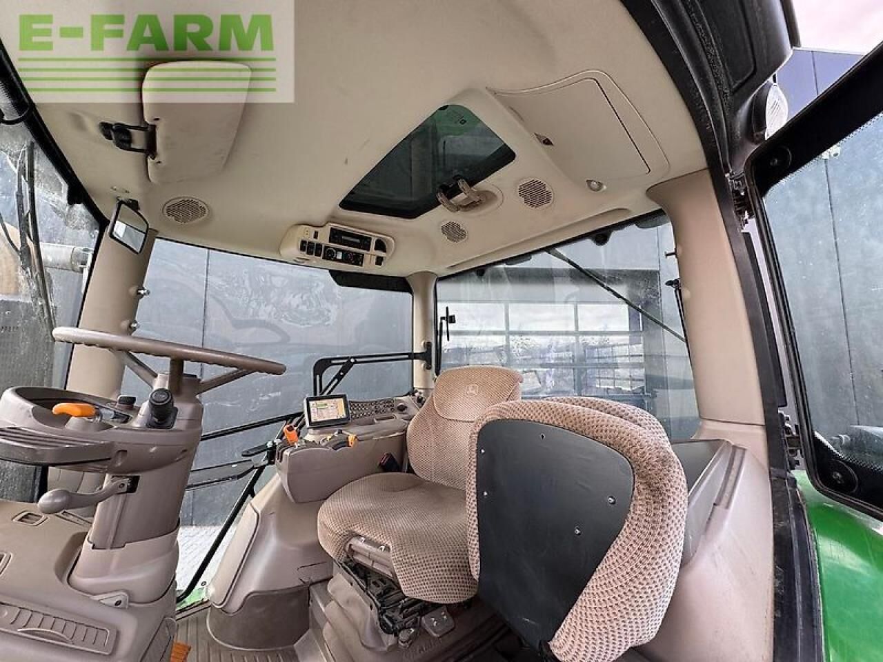 John Deere 6210r - Traktor: gambar 4 John Deere 6210r - Traktor: gambar 4