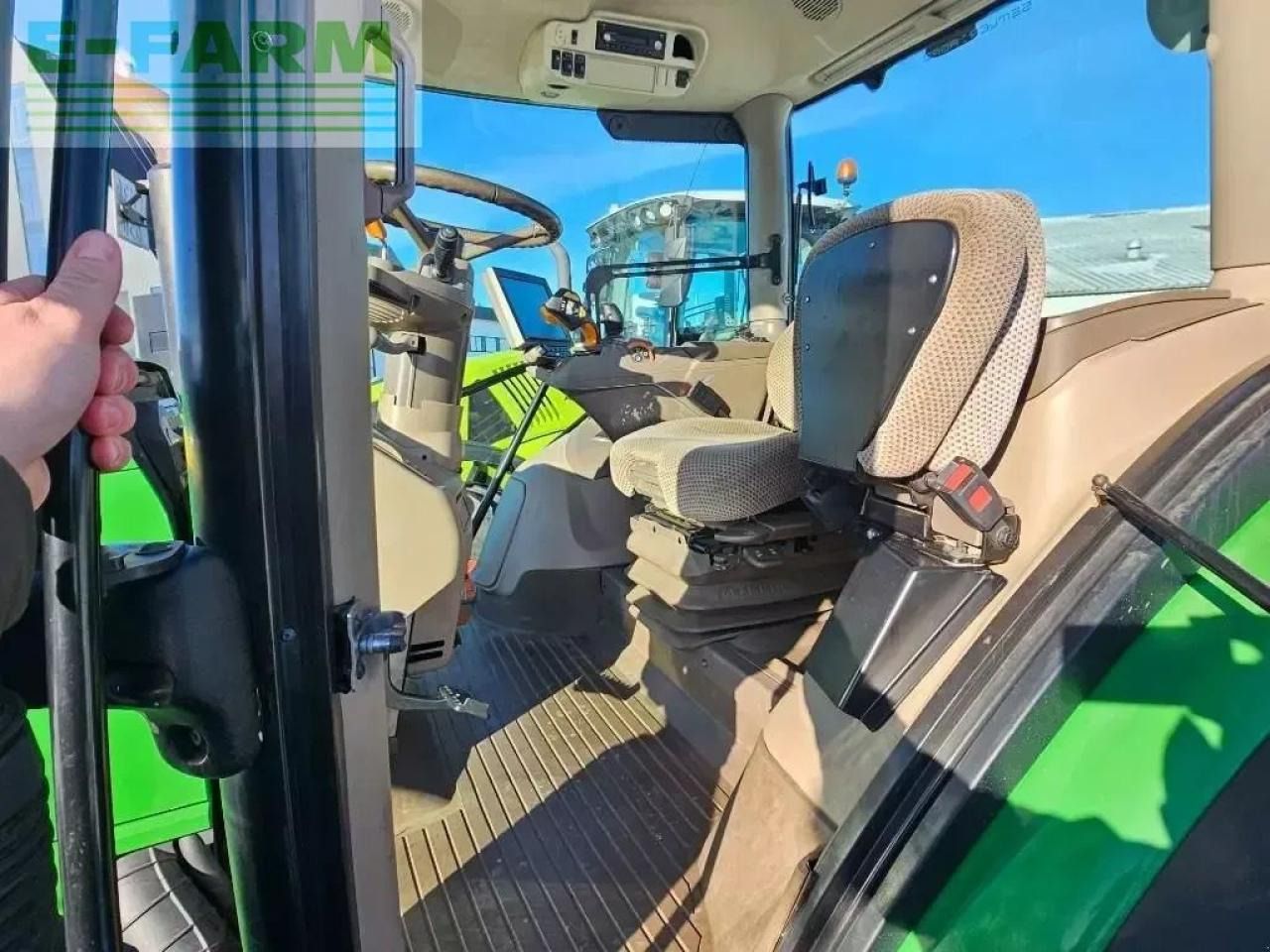 Traktor John Deere 6250 r: gambar 16 Traktor John Deere 6250 r: gambar 16