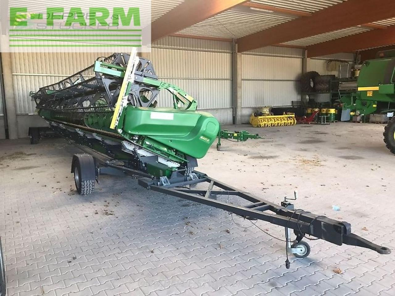 Lampiran pemanen pakan ternak John Deere 640x: gambar 13