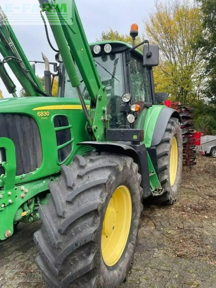John Deere 6830 premium - Traktor: gambar 1 John Deere 6830 premium - Traktor: gambar 1