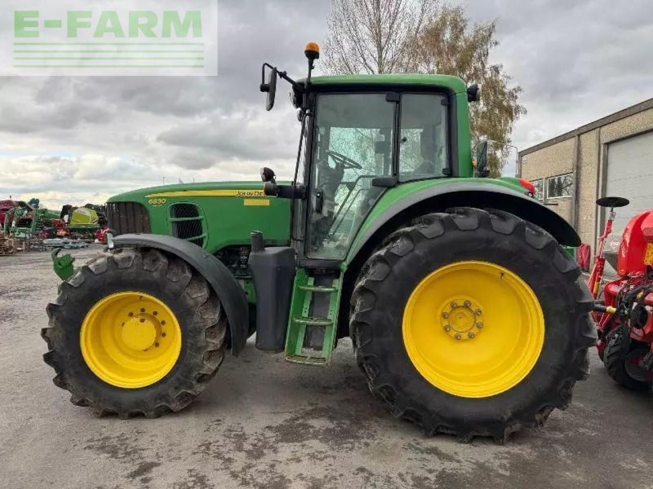 John Deere 6830 premium - Traktor: gambar 2 John Deere 6830 premium - Traktor: gambar 2