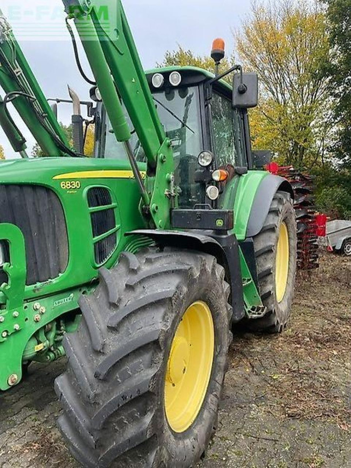 John Deere 6830 premium - Traktor: gambar 1 John Deere 6830 premium - Traktor: gambar 1