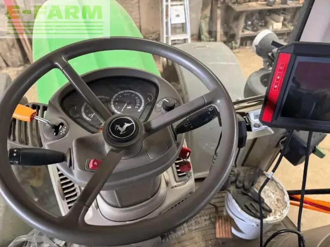 John Deere 6830 premium - Traktor: gambar 4 John Deere 6830 premium - Traktor: gambar 4