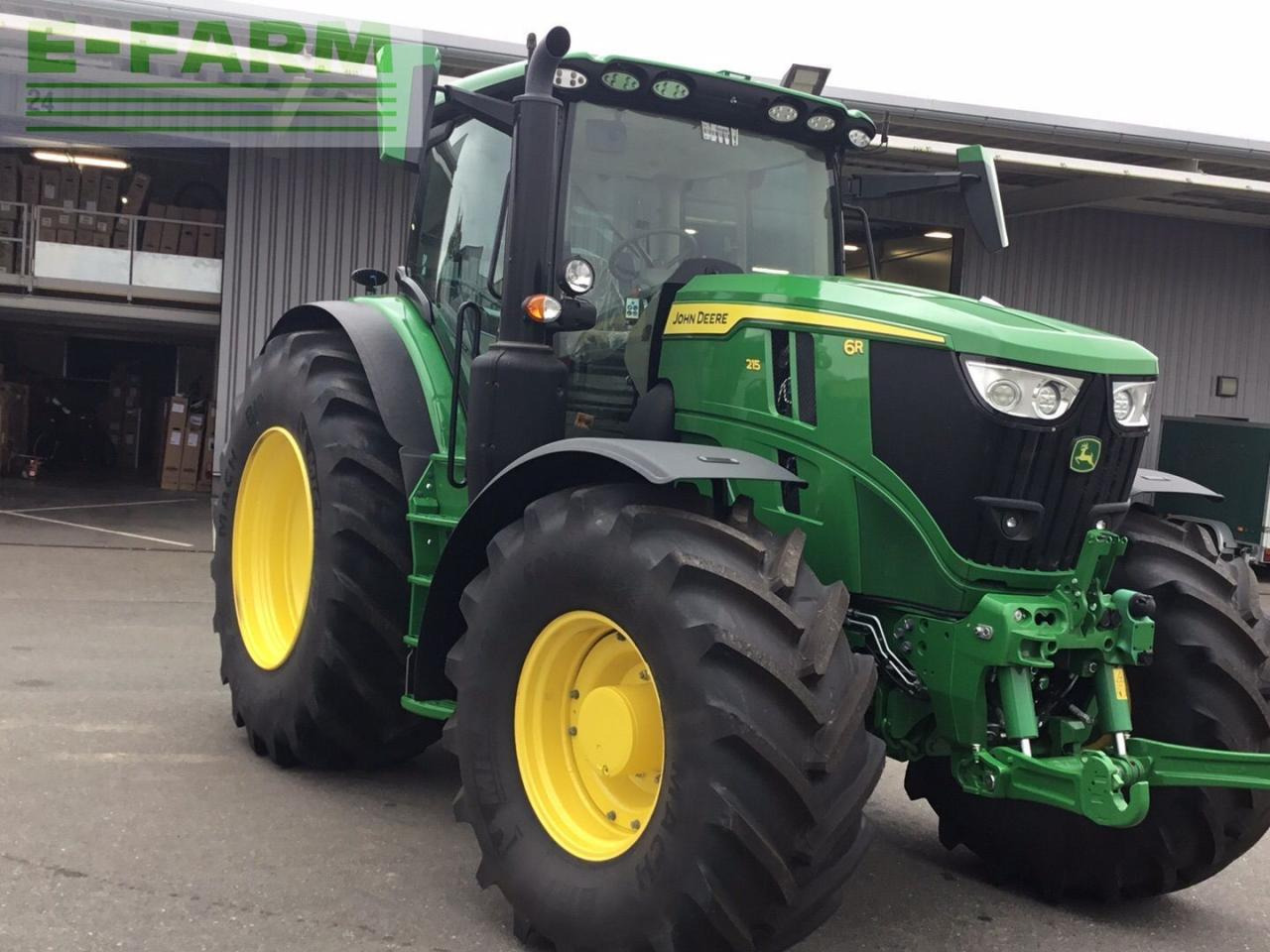 John Deere 6R215 - Traktor: gambar 4 John Deere 6R215 - Traktor: gambar 4