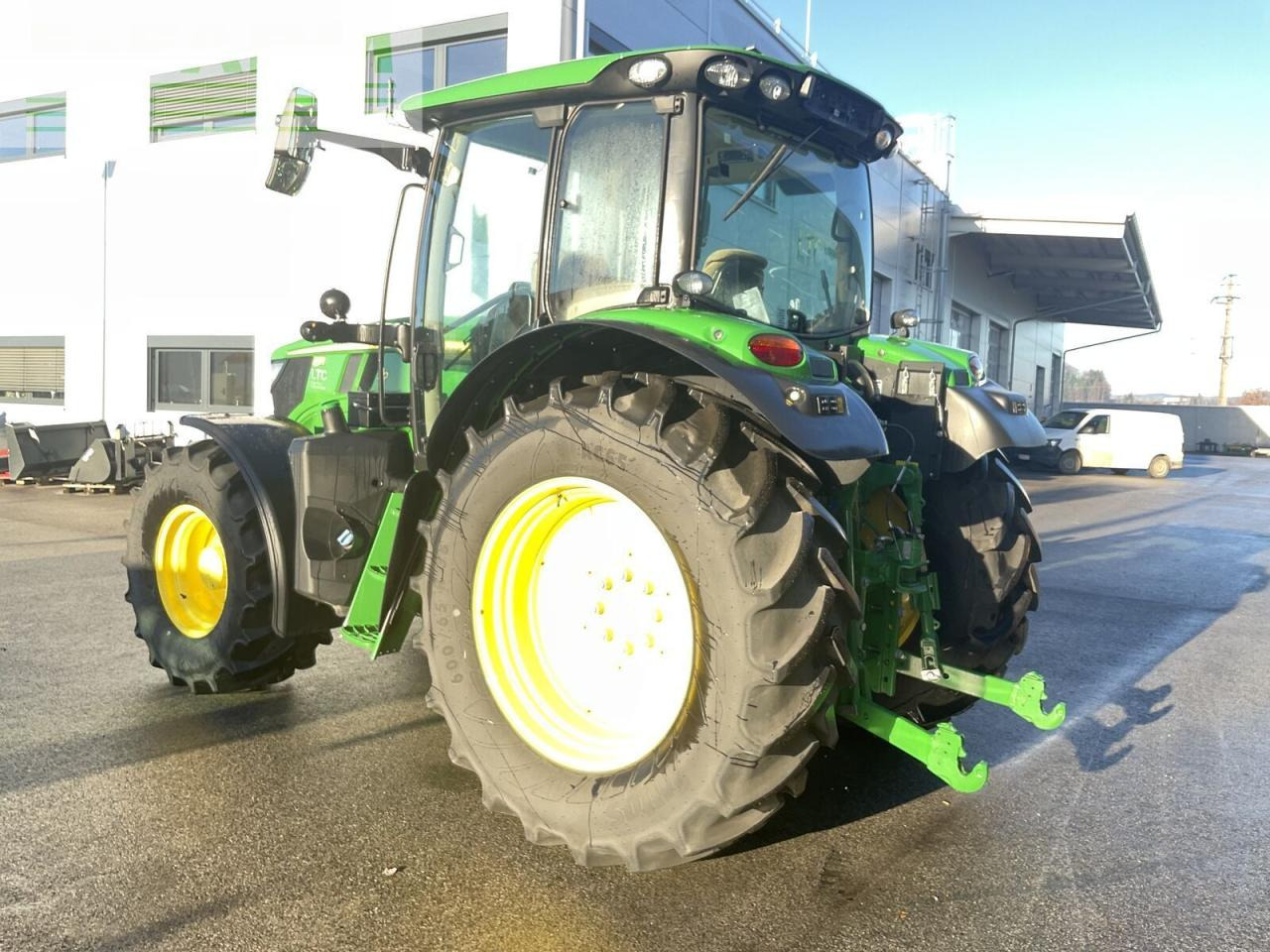 John Deere 6r 110 - Traktor: gambar 4 John Deere 6r 110 - Traktor: gambar 4
