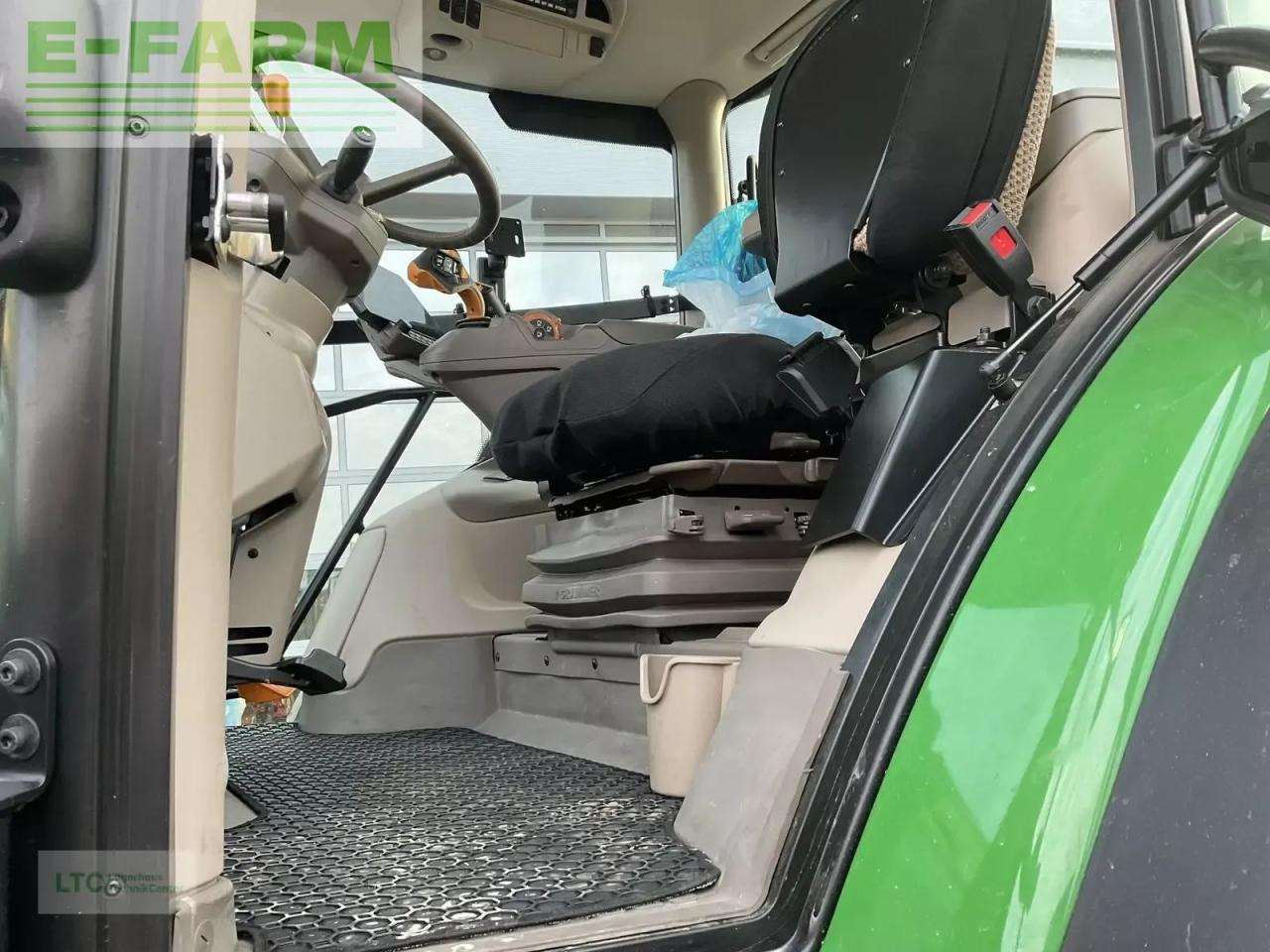 John Deere 6r 215 - Traktor: gambar 5 John Deere 6r 215 - Traktor: gambar 5