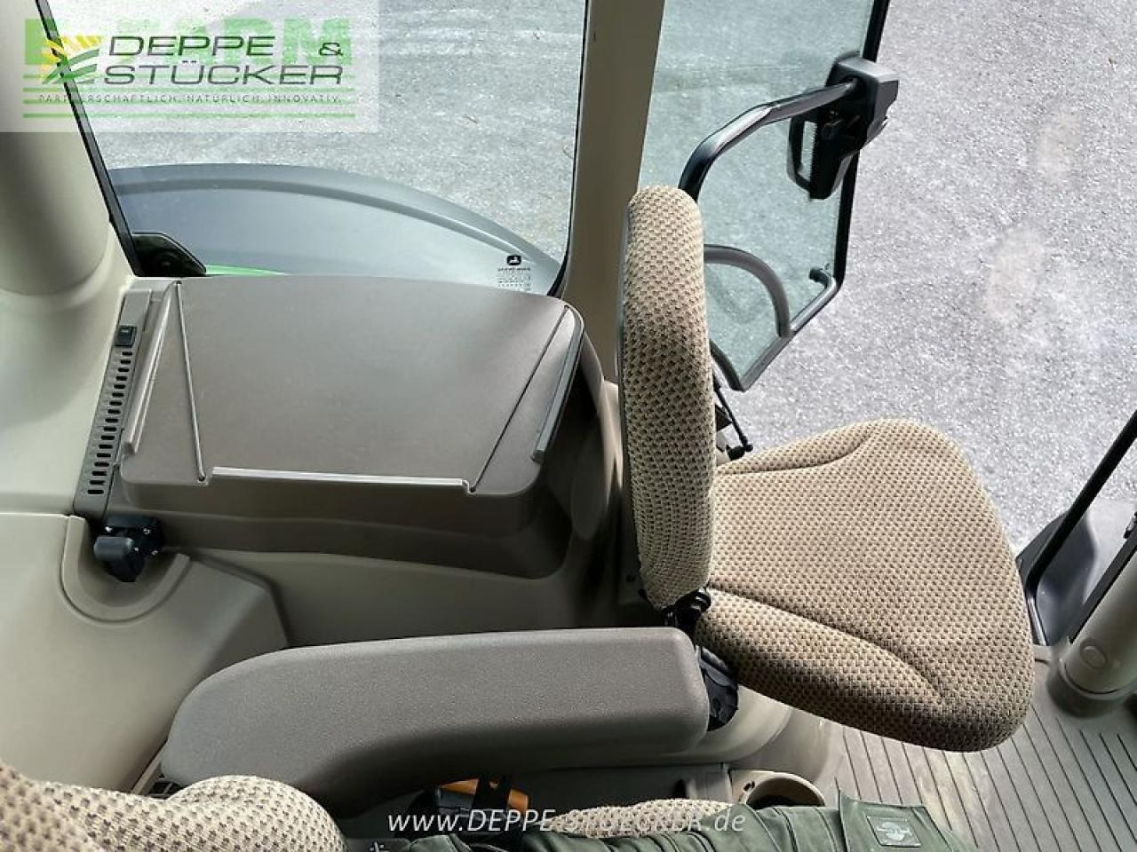John Deere 6r 250 - Traktor: gambar 5 John Deere 6r 250 - Traktor: gambar 5