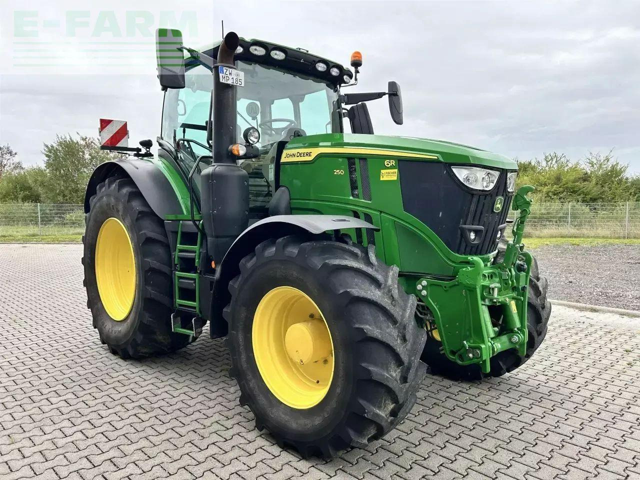 John Deere 6r 250 certified used - Traktor: gambar 5 John Deere 6r 250 certified used - Traktor: gambar 5