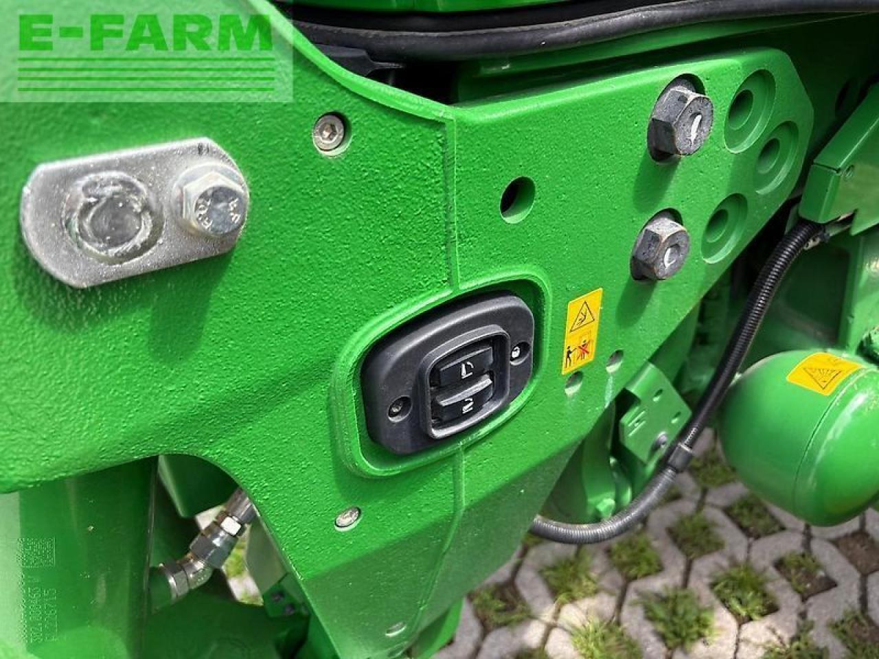 Traktor John Deere 6r150: gambar 14