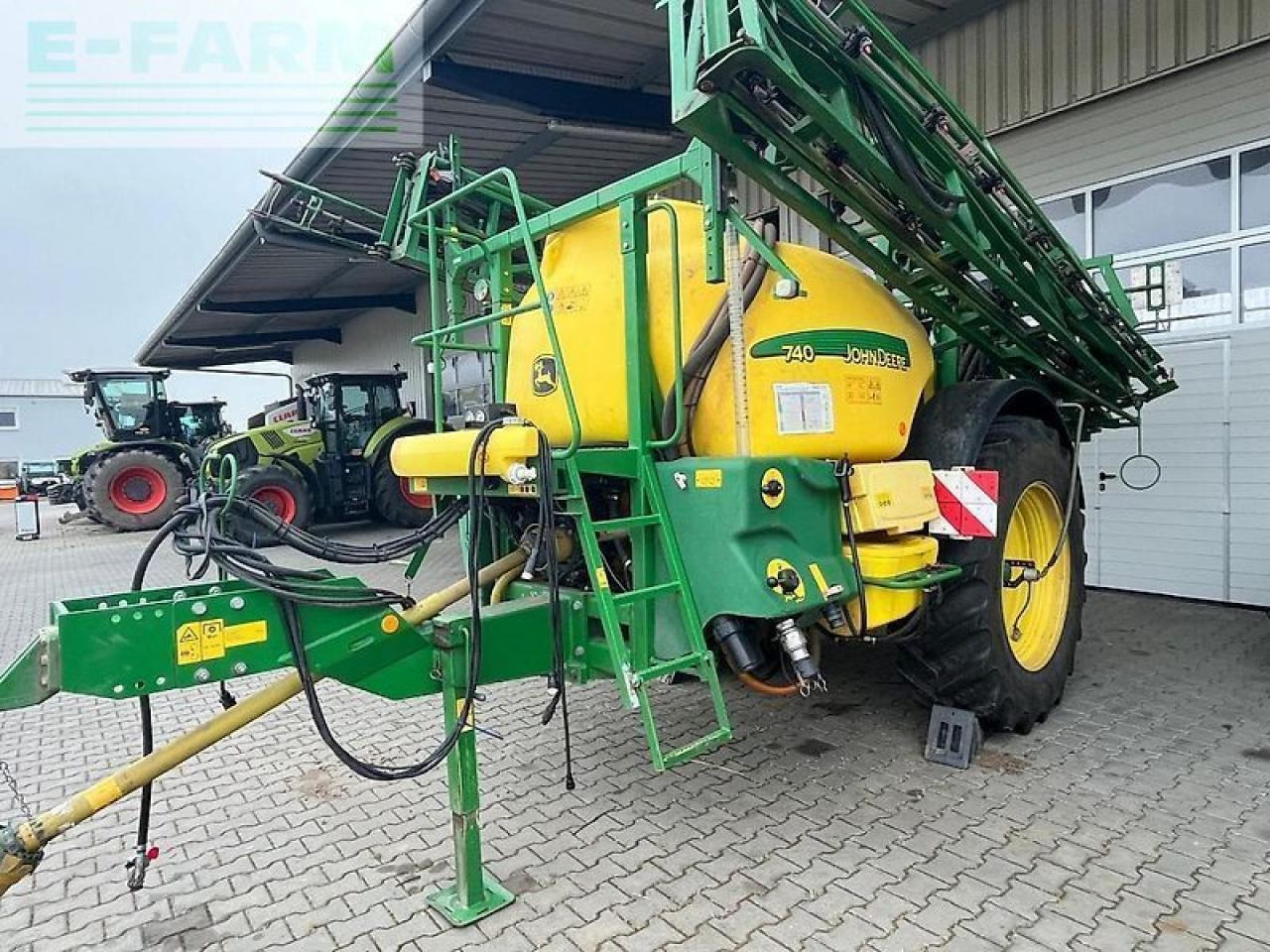 John Deere 740 - Penyemprot tertinggal: gambar 1 John Deere 740 - Penyemprot tertinggal: gambar 1