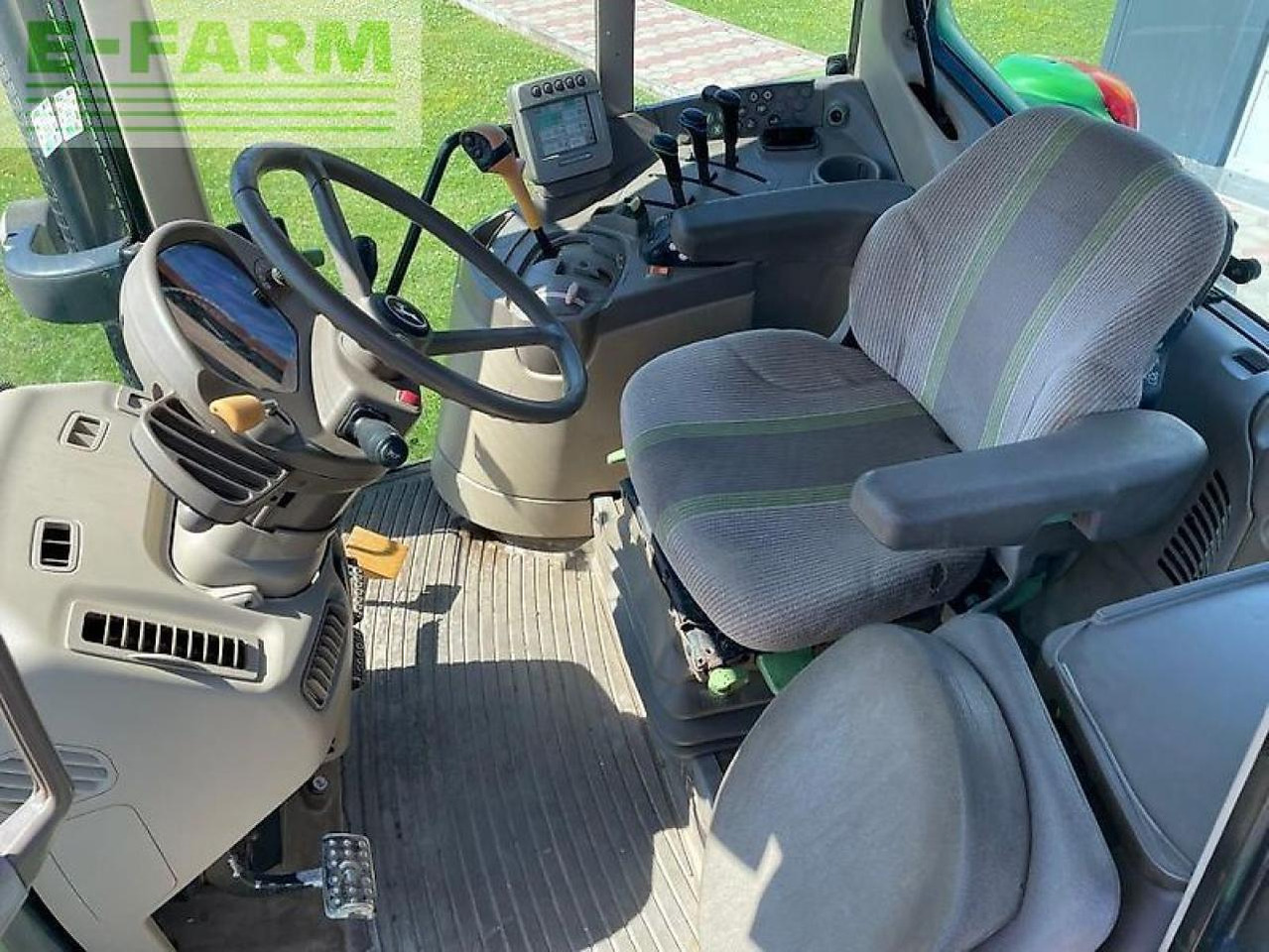 Traktor John Deere 7430: gambar 8