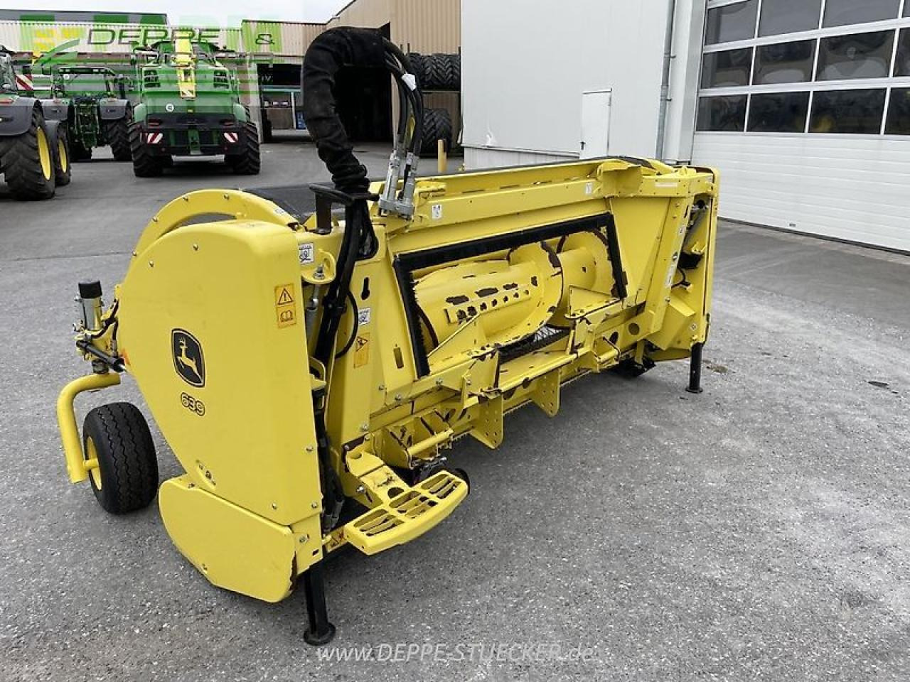 John Deere 8200i mit kemper 345 und kemper 639 - Pemanen hijauan: gambar 2 John Deere 8200i mit kemper 345 und kemper 639 - Pemanen hijauan: gambar 2