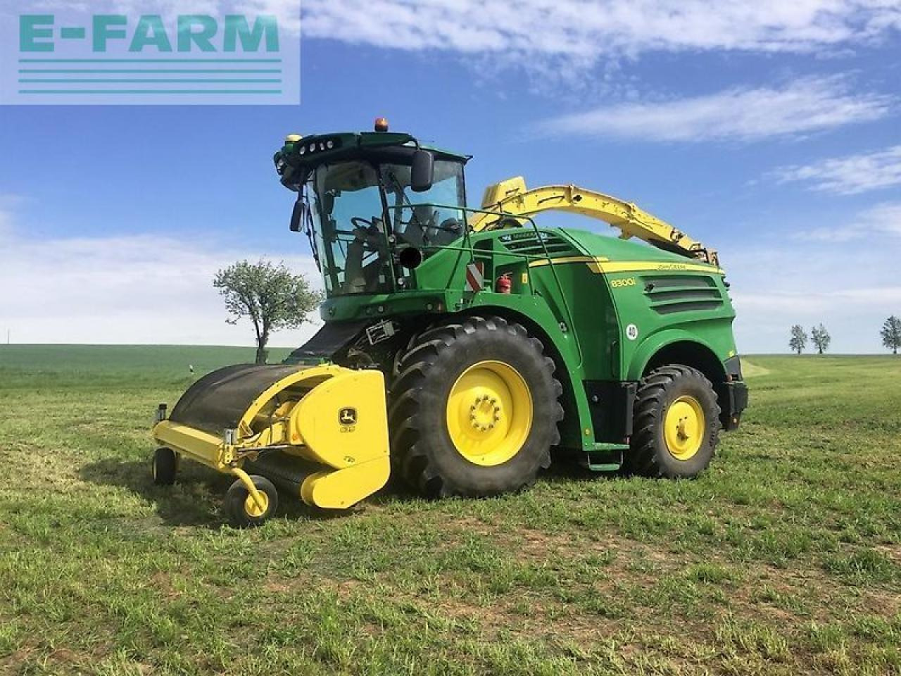 John Deere 8300i mit kemper 360+ & 639 pickup - Pemanen hijauan: gambar 5 John Deere 8300i mit kemper 360+ & 639 pickup - Pemanen hijauan: gambar 5
