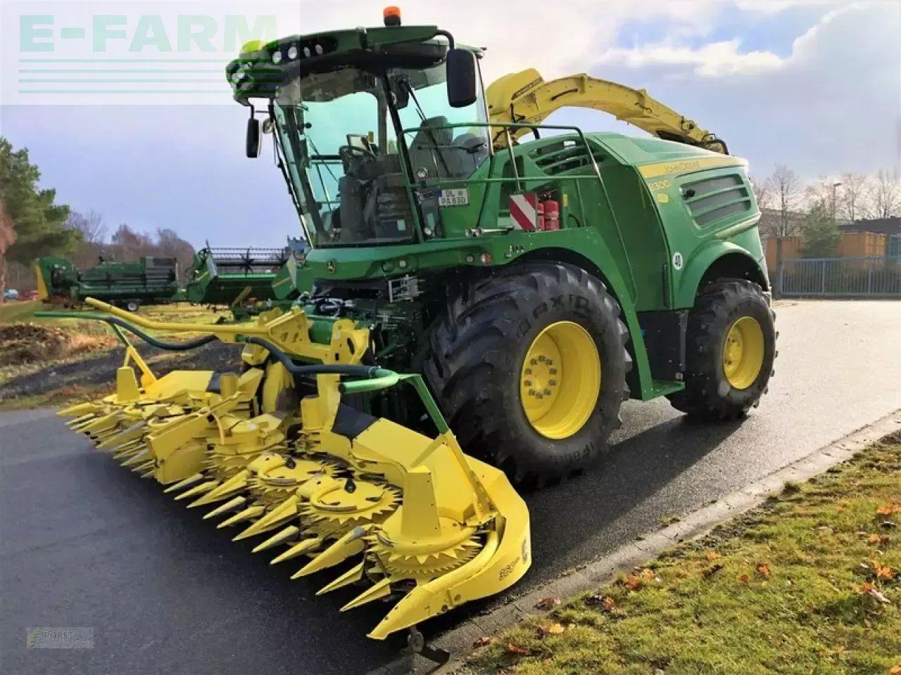 John Deere 8300i mit kemper 360plus & pu 639 - Pemanen hijauan: gambar 1 John Deere 8300i mit kemper 360plus & pu 639 - Pemanen hijauan: gambar 1