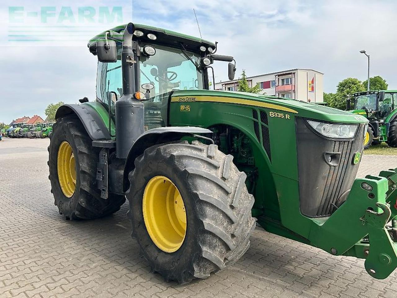 John Deere 8335r - Traktor: gambar 5 John Deere 8335r - Traktor: gambar 5
