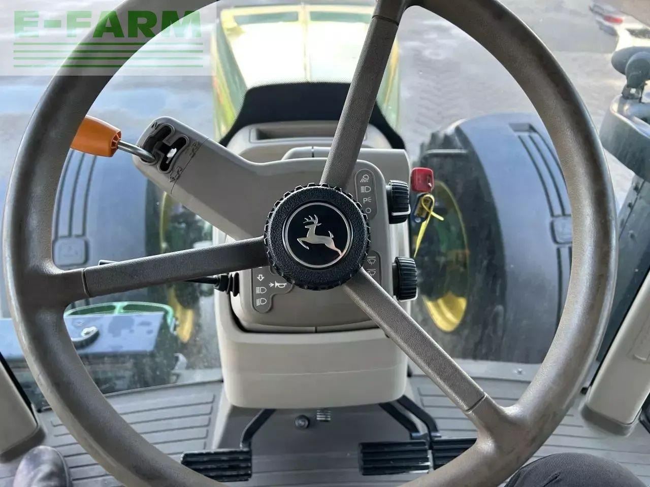 John Deere 8345r - Traktor: gambar 4 John Deere 8345r - Traktor: gambar 4