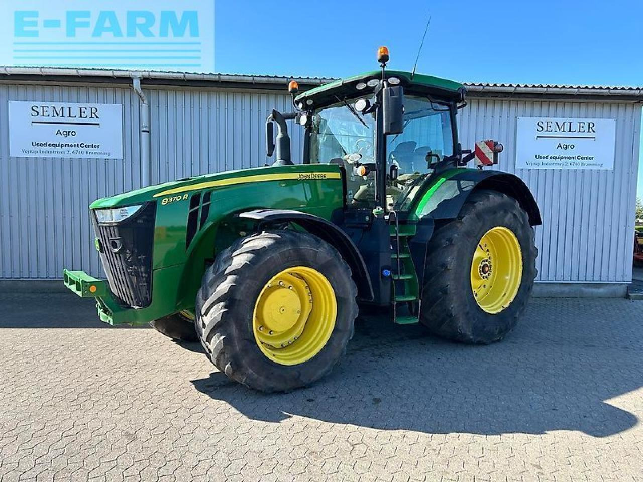 John Deere 8370r - Traktor: gambar 1 John Deere 8370r - Traktor: gambar 1