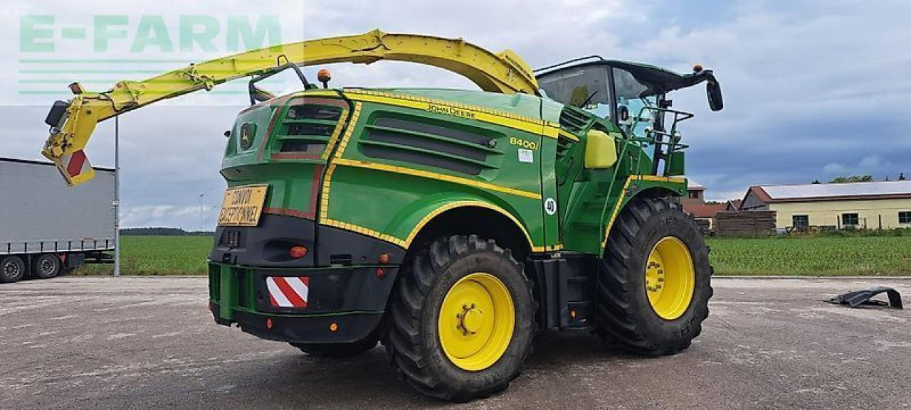 John Deere 8400 - Pemanen hijauan: gambar 4 John Deere 8400 - Pemanen hijauan: gambar 4