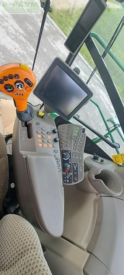 John Deere 8400 - Pemanen hijauan: gambar 5 John Deere 8400 - Pemanen hijauan: gambar 5