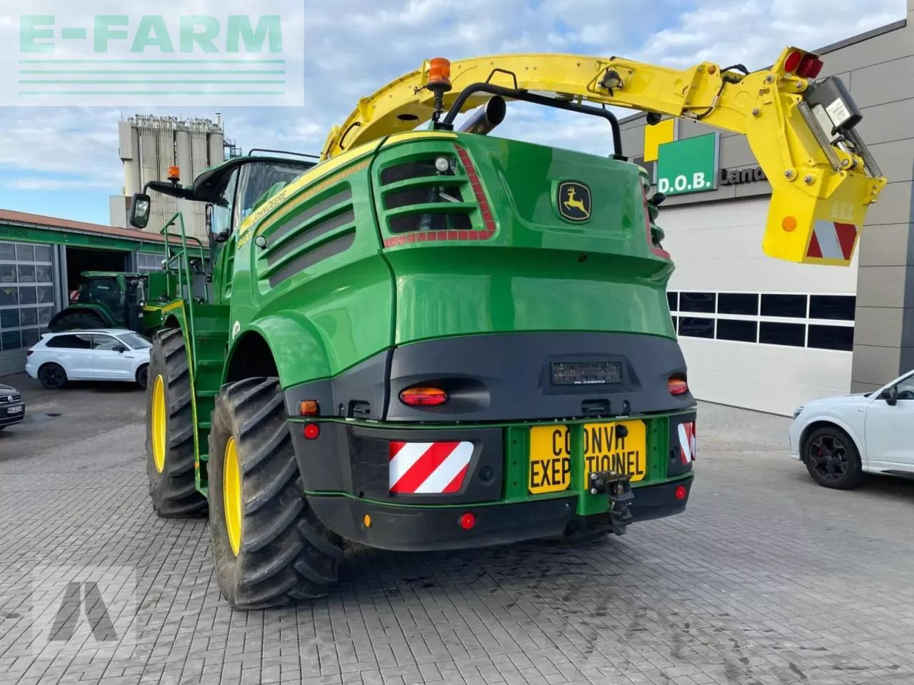 John Deere 8400i - Pemanen hijauan: gambar 3 John Deere 8400i - Pemanen hijauan: gambar 3