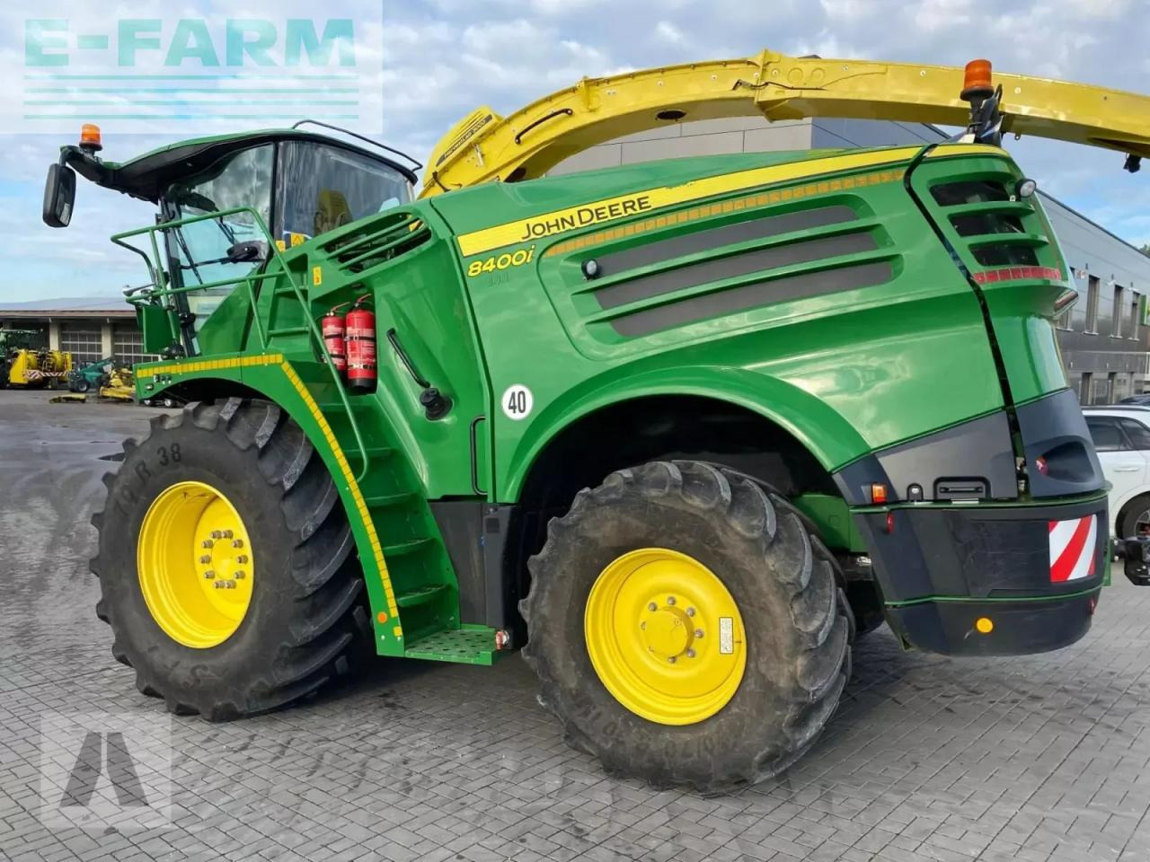 John Deere 8400i - Pemanen hijauan: gambar 4 John Deere 8400i - Pemanen hijauan: gambar 4