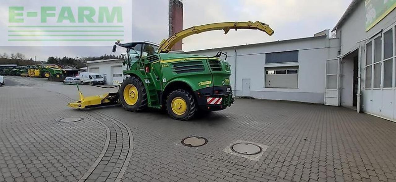 John Deere 8400i - Pemanen hijauan: gambar 4 John Deere 8400i - Pemanen hijauan: gambar 4