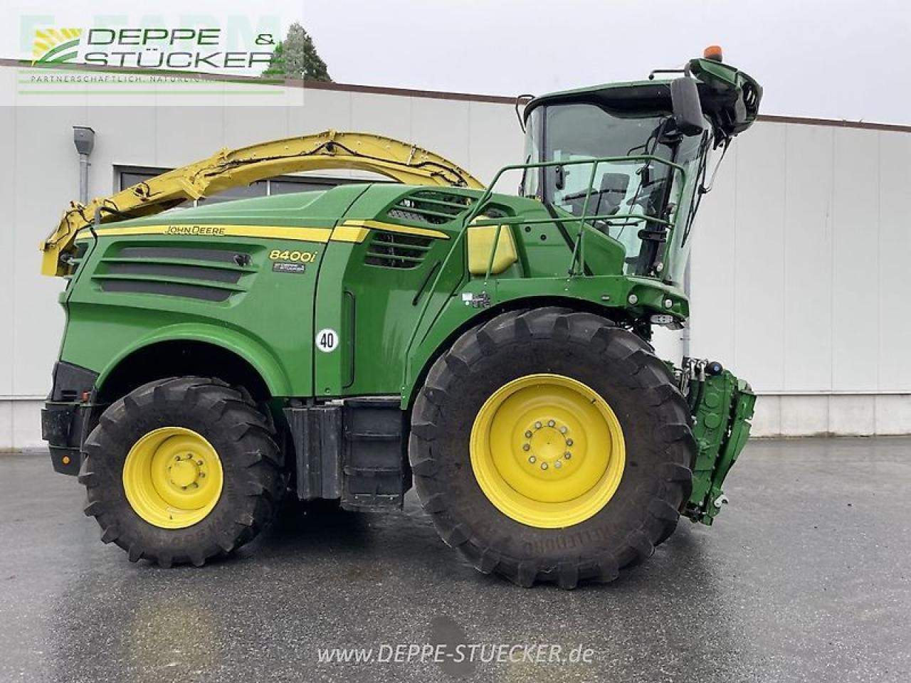 John Deere 8400i mit kemper 375 - Pemanen hijauan: gambar 4 John Deere 8400i mit kemper 375 - Pemanen hijauan: gambar 4
