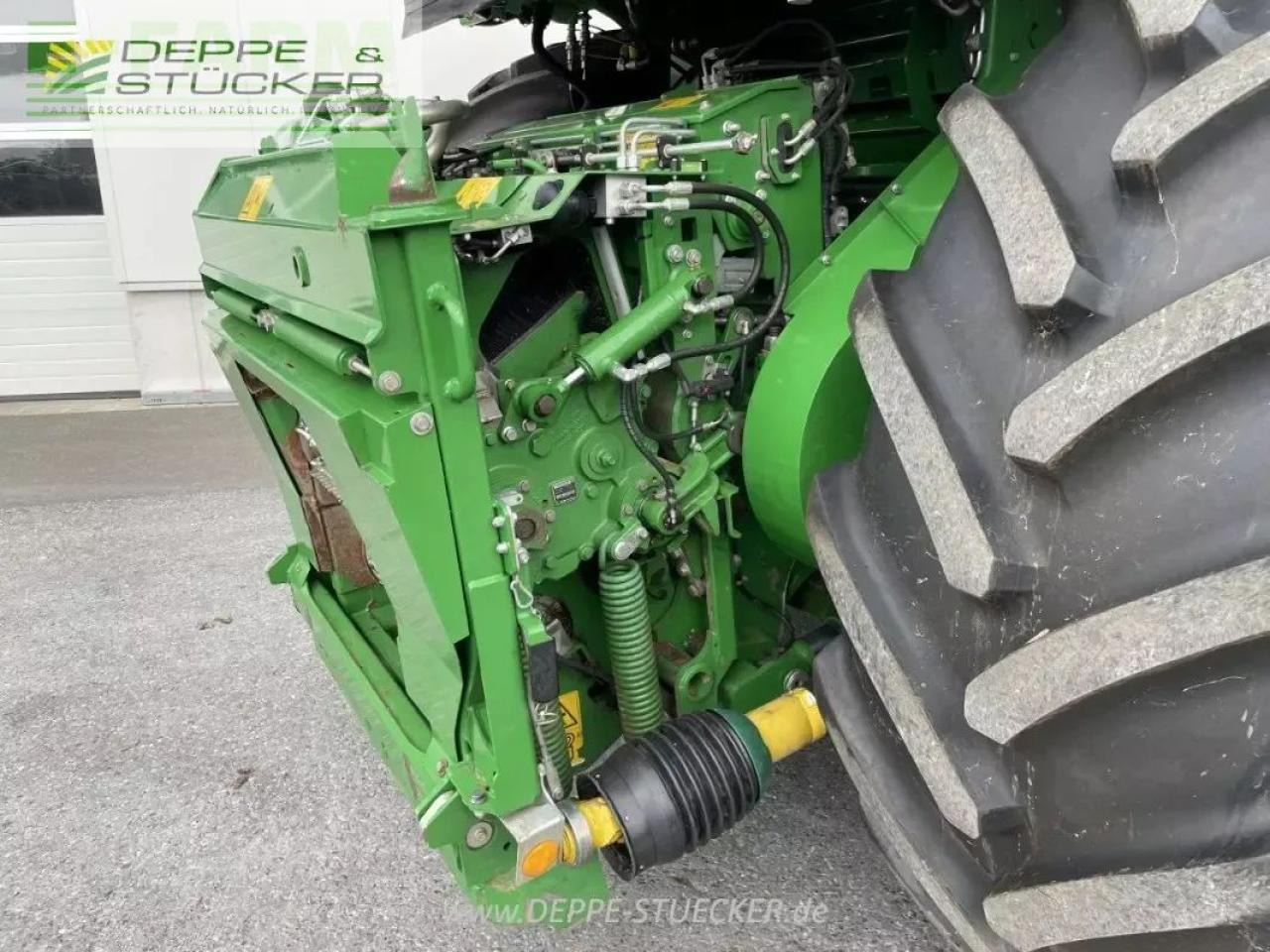 Pemanen hijauan John Deere 8500i: gambar 13 Pemanen hijauan John Deere 8500i: gambar 13
