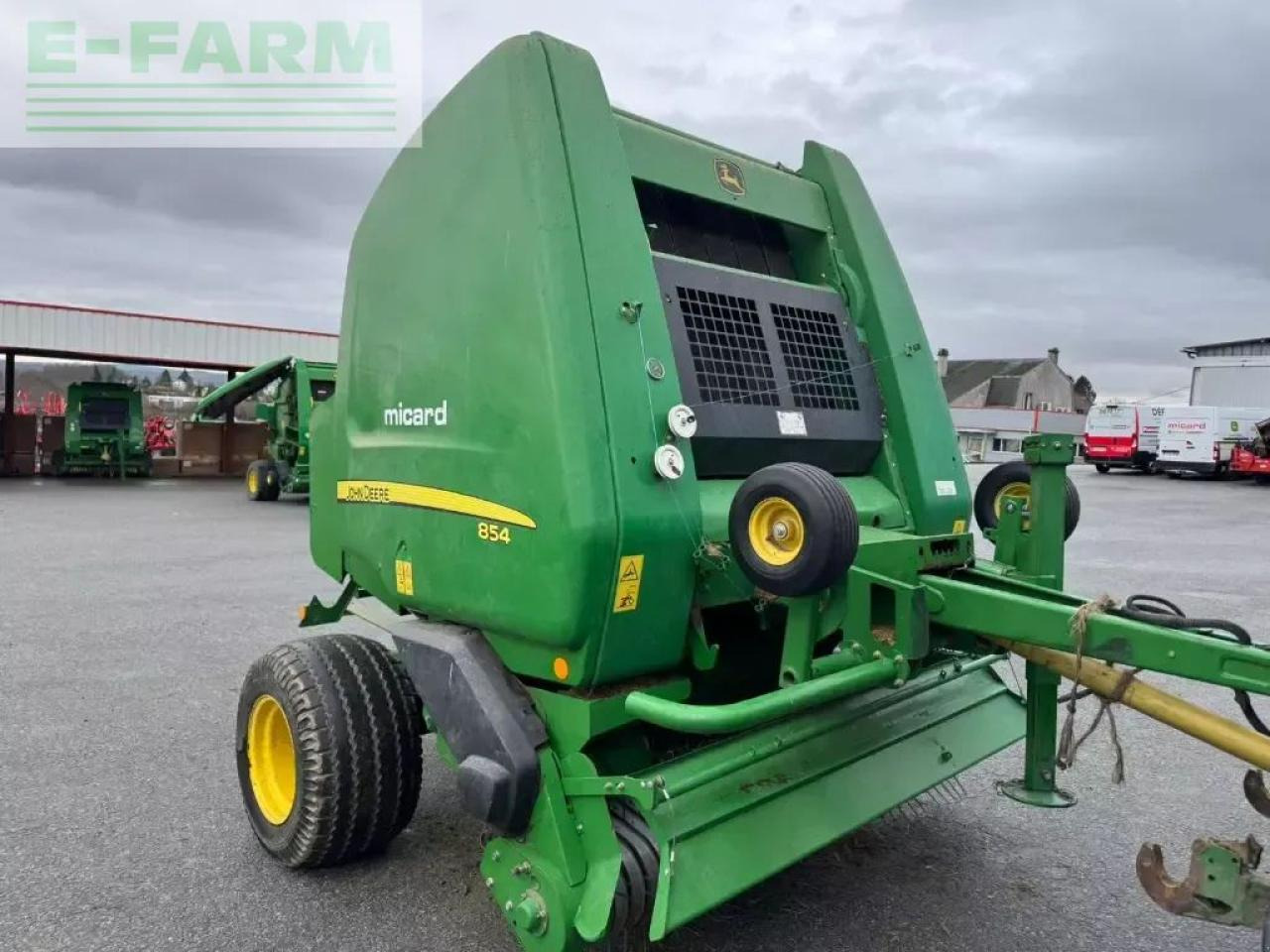 John Deere 854 - Baler persegi: gambar 2 John Deere 854 - Baler persegi: gambar 2