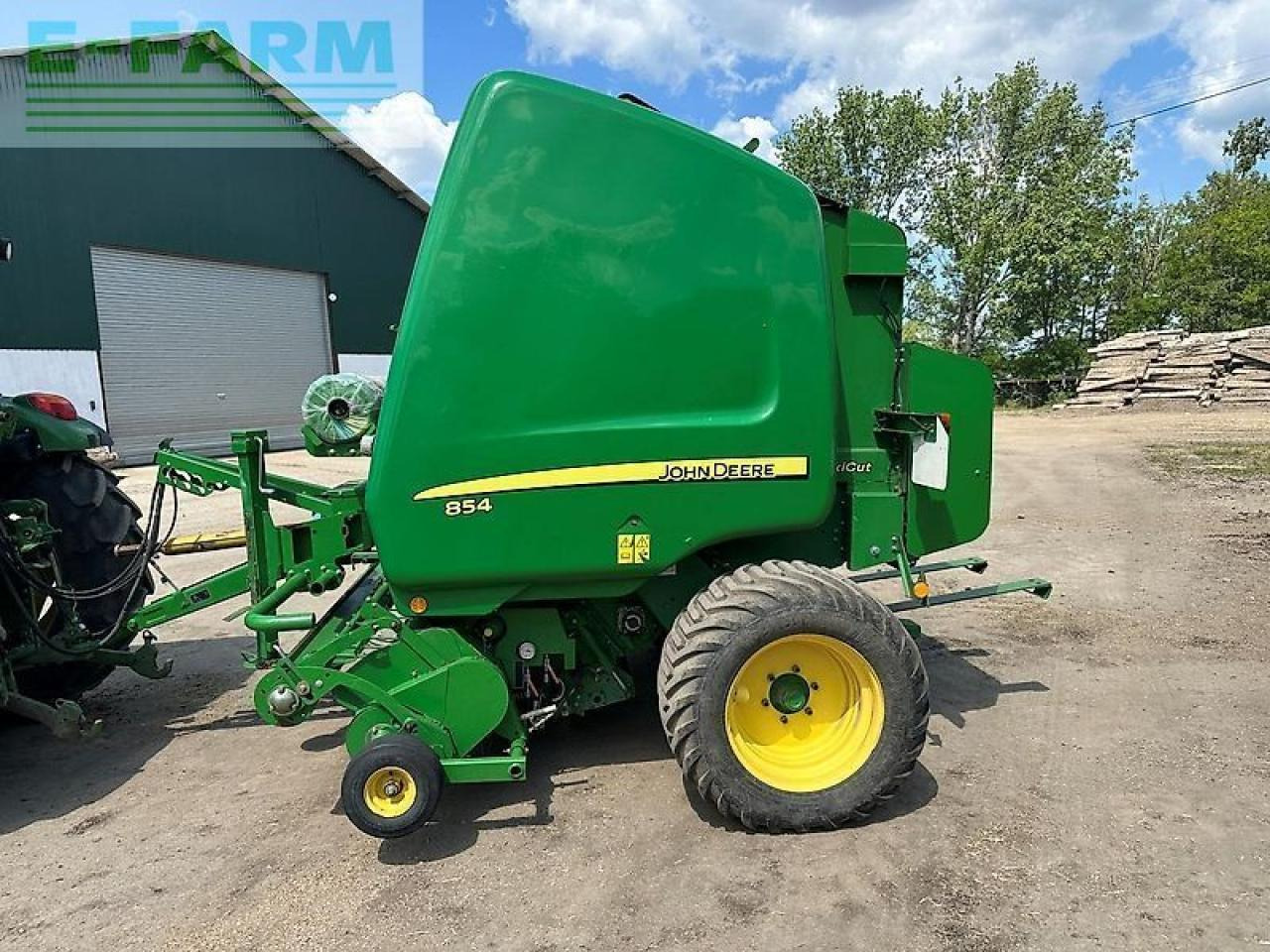 John Deere 854 maxicut - Baler persegi: gambar 2 John Deere 854 maxicut - Baler persegi: gambar 2