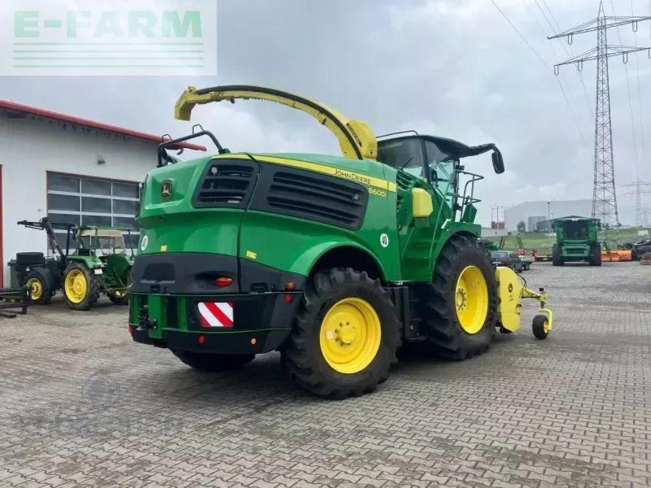 John Deere 8600i - Pemanen hijauan: gambar 4 John Deere 8600i - Pemanen hijauan: gambar 4