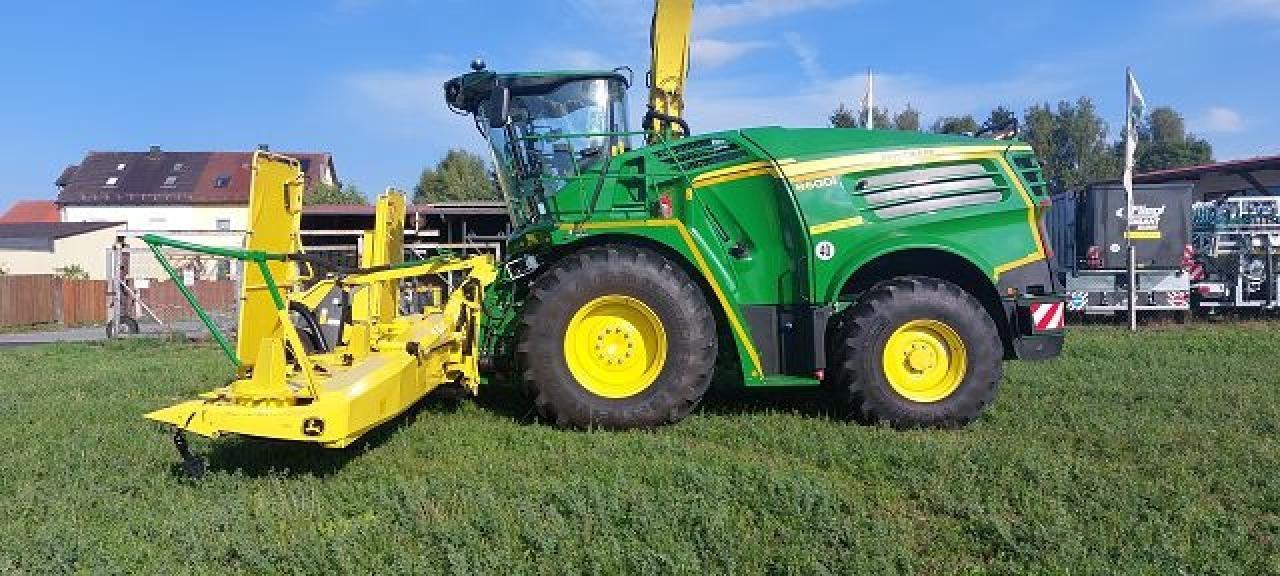 John Deere 8600i - Pemanen hijauan: gambar 1 John Deere 8600i - Pemanen hijauan: gambar 1