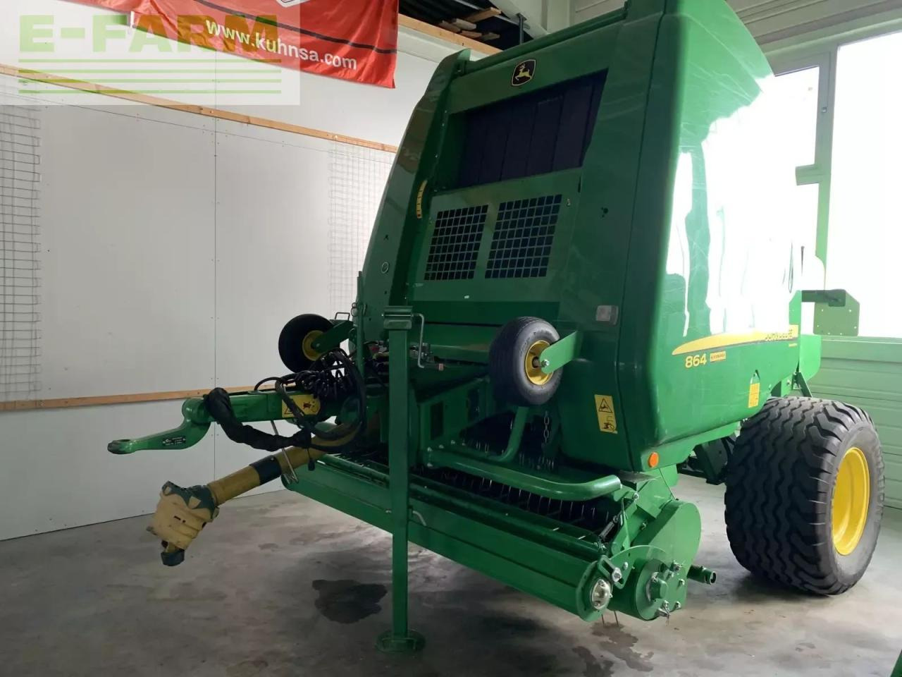 John Deere 864 maxicut - Baler persegi: gambar 1 John Deere 864 maxicut - Baler persegi: gambar 1