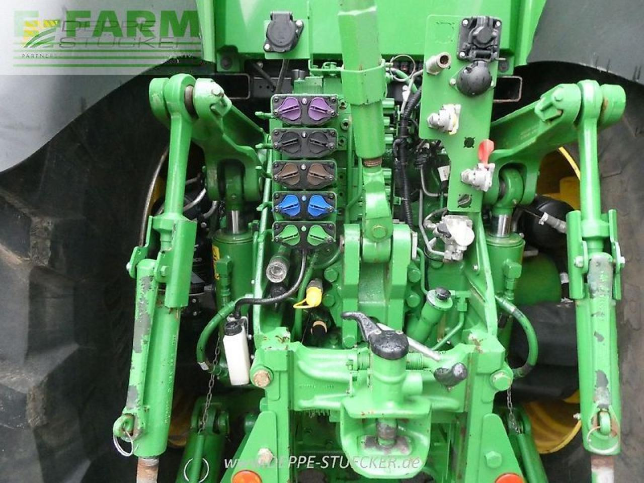 John Deere 8r370 autotrac - Traktor: gambar 3 John Deere 8r370 autotrac - Traktor: gambar 3