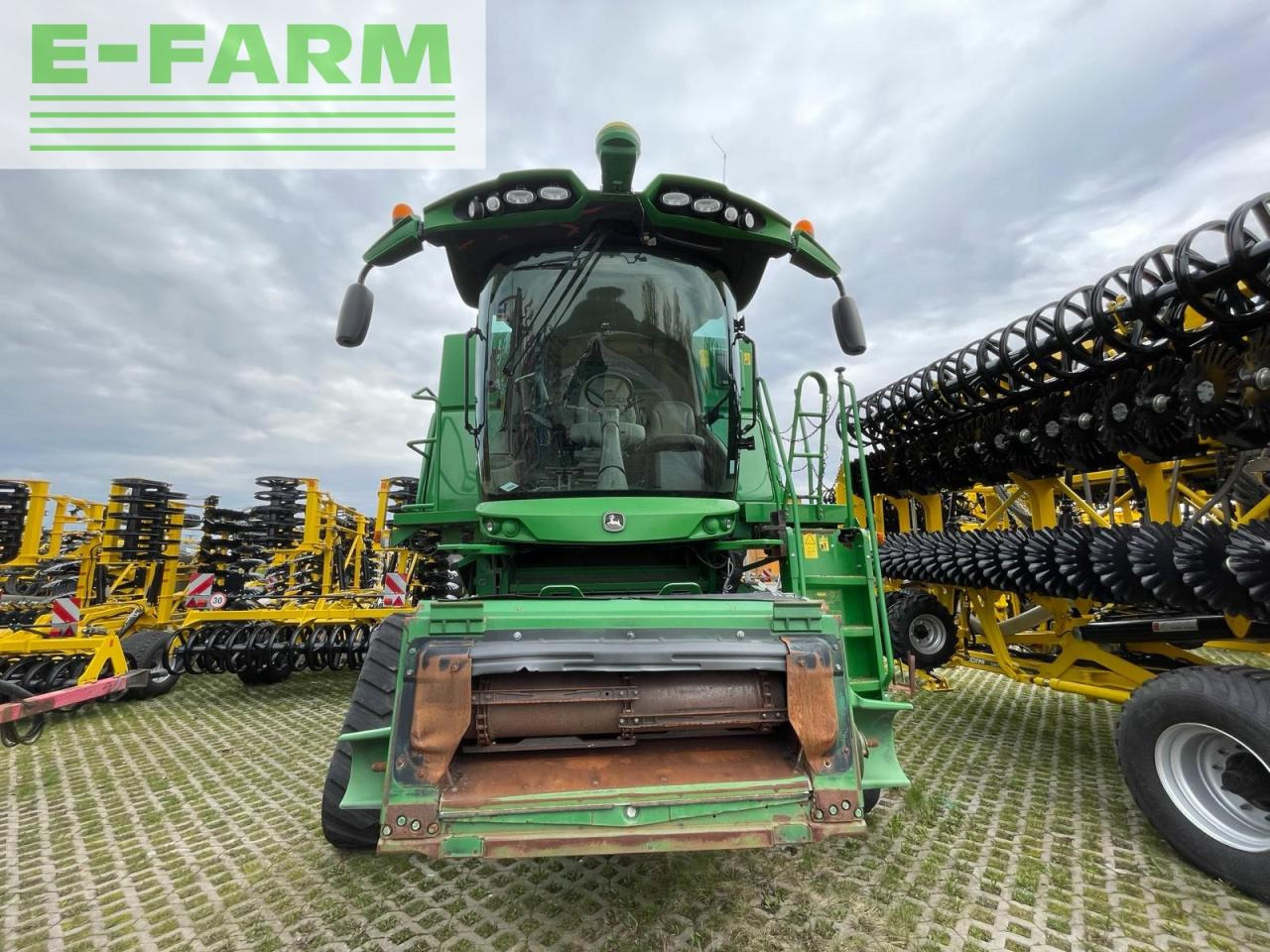 John Deere S690i - Pemanen gabungan: gambar 3 John Deere S690i - Pemanen gabungan: gambar 3