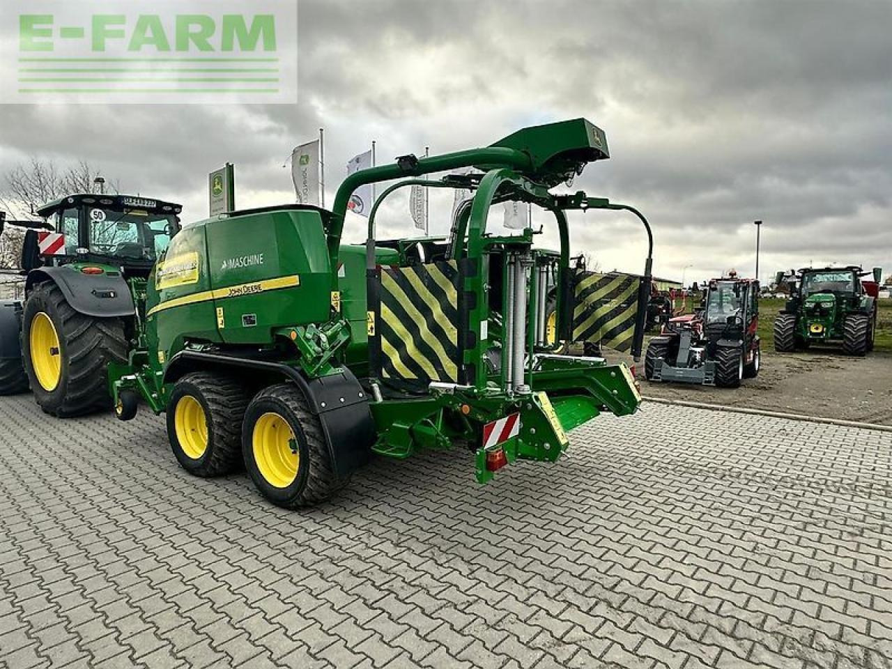John Deere c441r - Baler persegi: gambar 4 John Deere c441r - Baler persegi: gambar 4