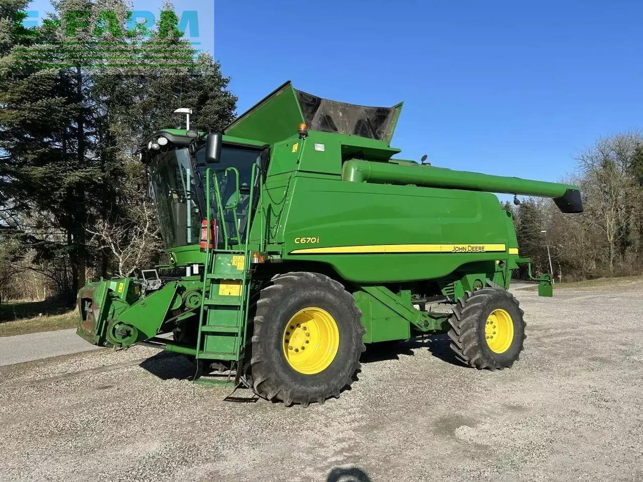 John Deere c670 - Pemanen gabungan: gambar 1 John Deere c670 - Pemanen gabungan: gambar 1