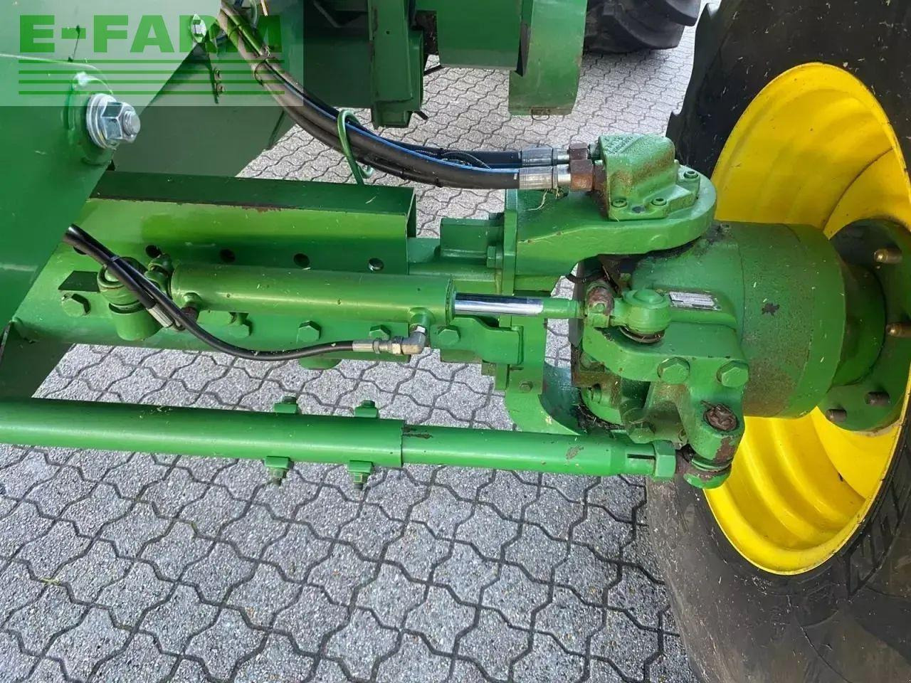 John Deere c670 - Pemanen gabungan: gambar 2 John Deere c670 - Pemanen gabungan: gambar 2