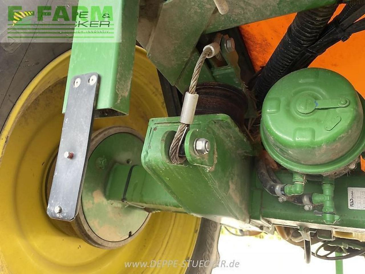 John Deere m740i (mj14) - Penyemprot tertinggal: gambar 4 John Deere m740i (mj14) - Penyemprot tertinggal: gambar 4
