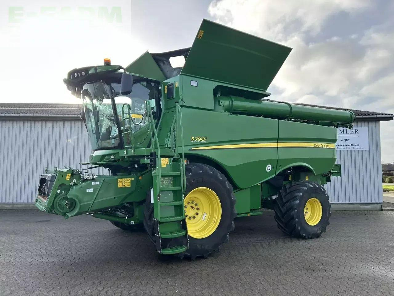 John Deere s785 - Pemanen gabungan: gambar 1 John Deere s785 - Pemanen gabungan: gambar 1