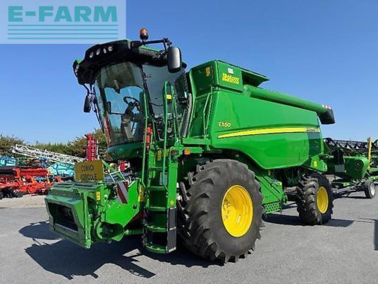 John Deere t550 - Pemanen gabungan: gambar 1 John Deere t550 - Pemanen gabungan: gambar 1